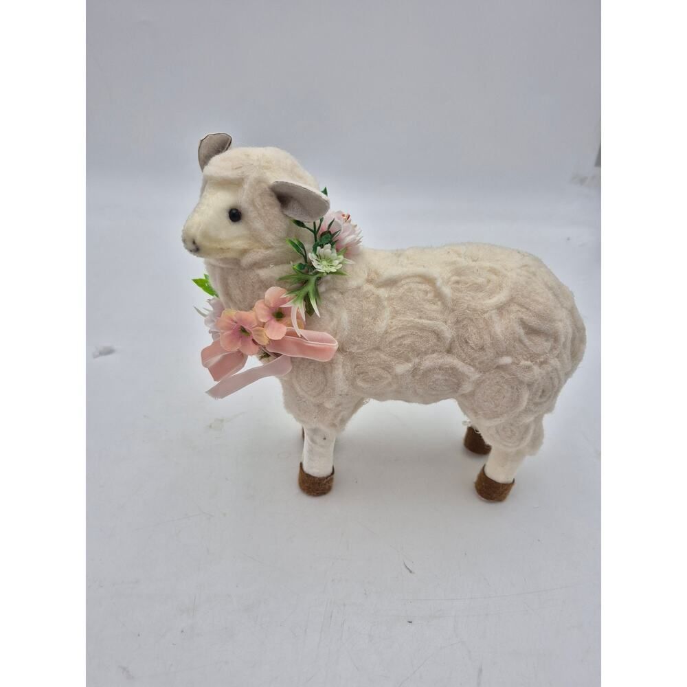 Resin Lambs W/Floral Garland‎ by Valerie Parr Hill "RARE' NIB - Picture 3 of 12
